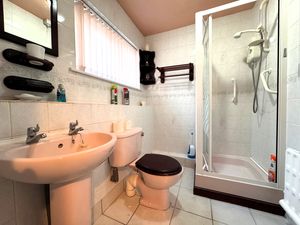Bathroom- click for photo gallery